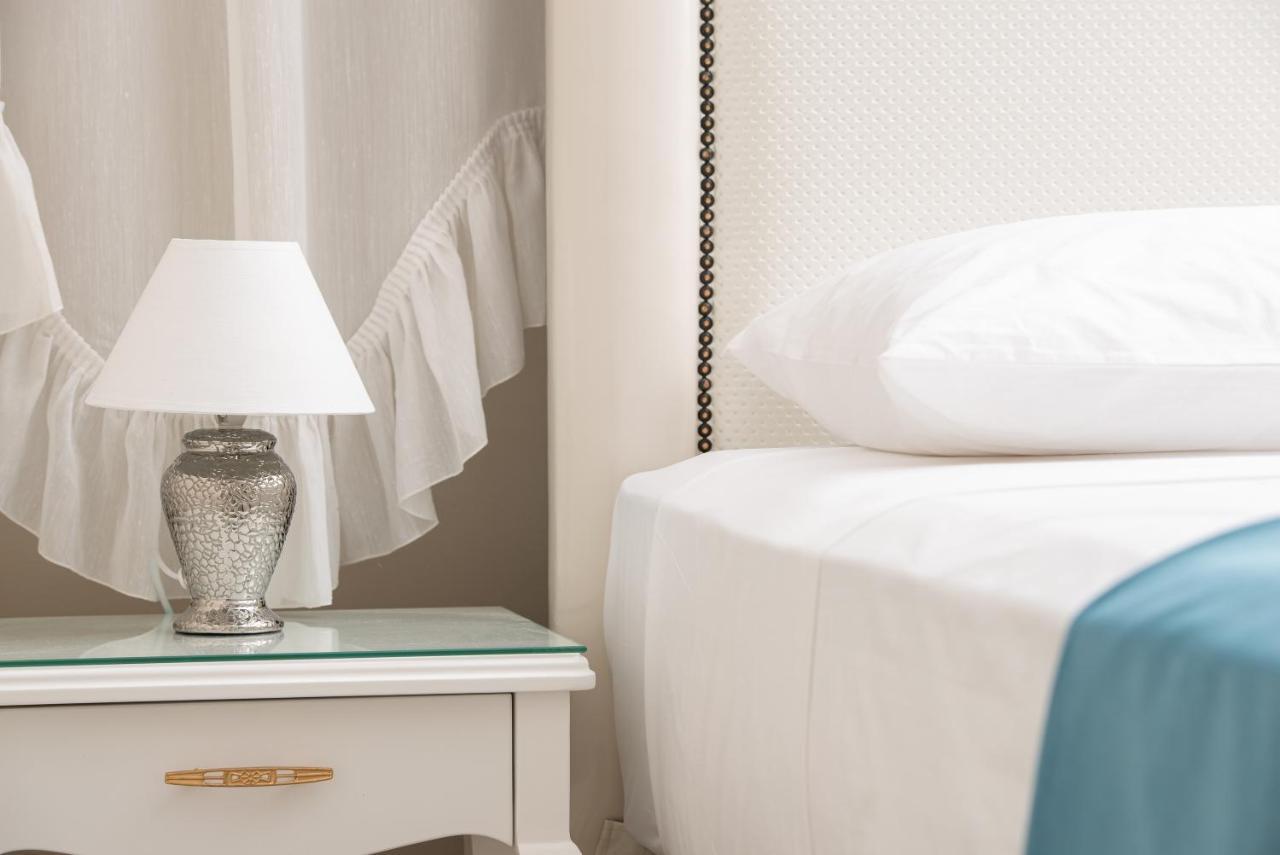 Light Blue Hotel Nea Kallikrateia Eksteriør bilde