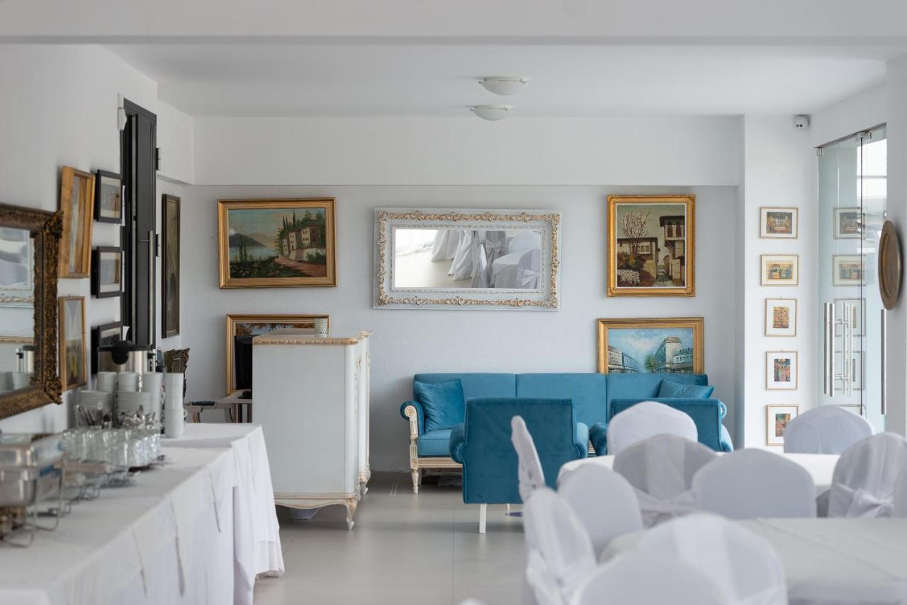 Light Blue Hotel Nea Kallikrateia Eksteriør bilde