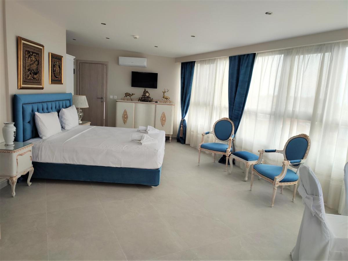 Light Blue Hotel Nea Kallikrateia Eksteriør bilde